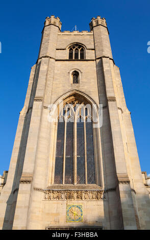 Jusqu'à la à la façade de l'église de Sainte Marie la grande à Cambridge, Royaume-Uni. Banque D'Images