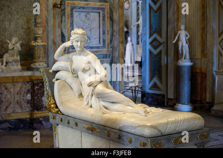 Rome. L'Italie. Galleria Borghese, Pauline Bonaparte comme Vénus sculpture , victorieux par Antonio Canova, 1805/1808. Banque D'Images