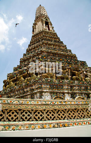 Siddharta dans le temple bangkok Asie Thaïlande résumé étape croix palais wat Banque D'Images