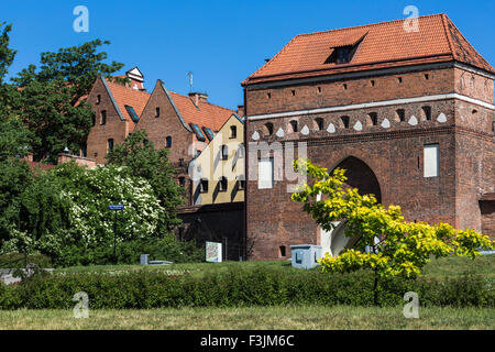 L'architecture traditionnelle en célèbre ville polonaise, Torun, Pologne. Banque D'Images