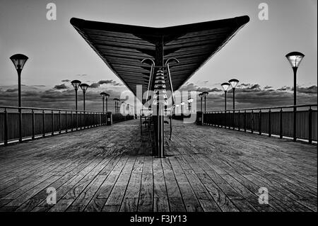 Boscombe Pier au crépuscule, Dorset Banque D'Images