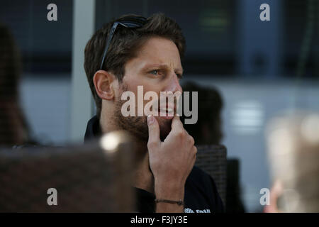 Sochi, Russie. 05Th Oct, 2015. Sport Automobile : Championnat du Monde de Formule 1 de la FIA 2015, Grand Prix de la Russie, # 8 Romain Grosjean (FRA, Lotus F1 Team), Crédit photo : dpa alliance/Alamy Live News Banque D'Images