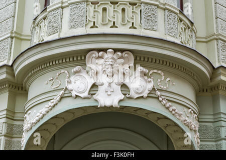 Style sécession ornement sur un bâtiment à Ljubljana, Slovénie. Banque D'Images