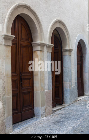 Portes dans le quartier de la vieille ville de Genève, Suisse Banque D'Images