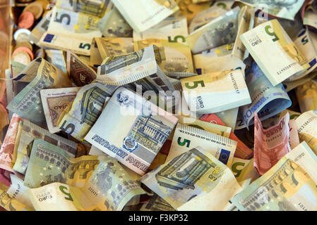 Arrière-plan de divers billets en euros Banque D'Images