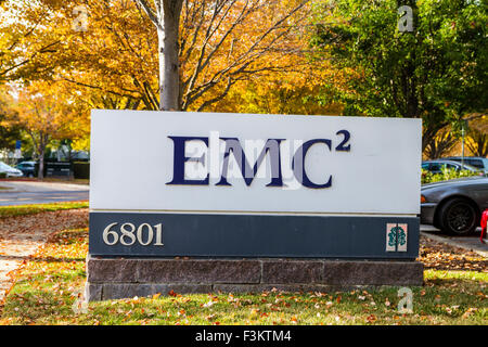 Pleasanton, Californie, USA. 8 octobre, 2015. Les bureaux des sociétés emc à Pleasanton en Californie aux États-Unis. Dell Inc. est en pourparlers pour acheter l'entreprise de stockage de données EMC Corp. 10-8-2015 Crédit : John Crowe/Alamy Live News Banque D'Images