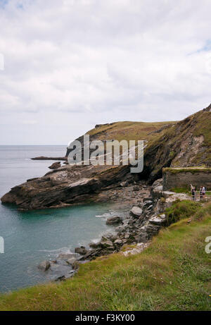 La côte de Cornouailles robuste vu de Tintagel Cornwall England UK Banque D'Images