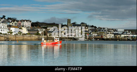 Vue sur l'estuaire à Salcombe, Devon du sud Banque D'Images