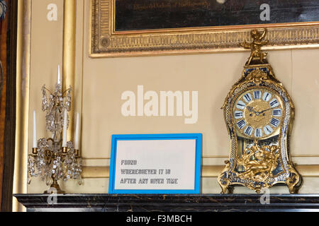 Woodstock, Oxfordshire, UK. 09/10/2015. L'exposition 'à l'intérieur d'un domaine de la distance", Lawrence Weiner à Blenheim Palace débutera le 10 octobre et se poursuivra jusqu'au 20 décembre 2015. Banque D'Images