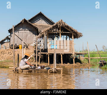 Maisons dans le lac Inle, en Birmanie Banque D'Images