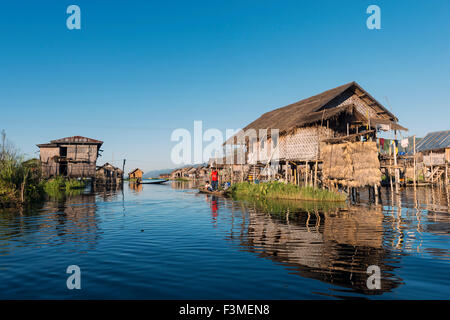 Maisons dans le lac Inle, en Birmanie Banque D'Images