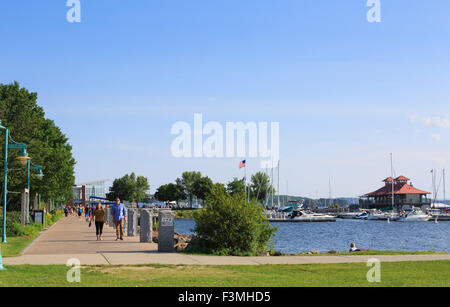 Parc au bord du lac Champlain, Burlington, Vermont, USA Banque D'Images