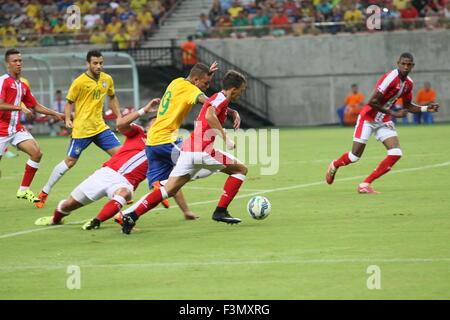 Manaus, Brésil. 09Th Oct, 2015. Lancement du match amical entre la sélection olympique du Brésil et de la sélection de la République dominicaine, s'est tenue à l'Amazon Arena. Credit : Danilo Mello/Alamy Live News Banque D'Images