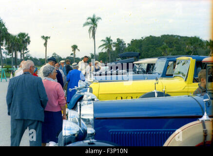 Au début des années 1960, les voitures de sport au salon de voitures en Floride Banque D'Images