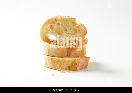 Trois tranches de pain blanc sur fond blanc Banque D'Images