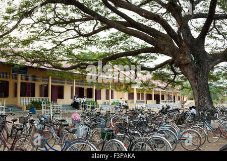 D'école à Kep, au Cambodge. Banque D'Images