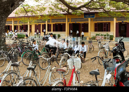 D'école à Kep, au Cambodge. Banque D'Images