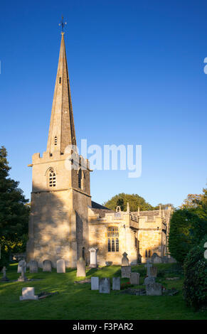 L'église de Saint-Michel et tous les Anges, Stanton, village des Cotswolds, Gloucestershire, Angleterre Banque D'Images