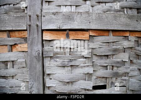 À pans de bois d'acacia et de panneau de construction, en Angleterre. Banque D'Images