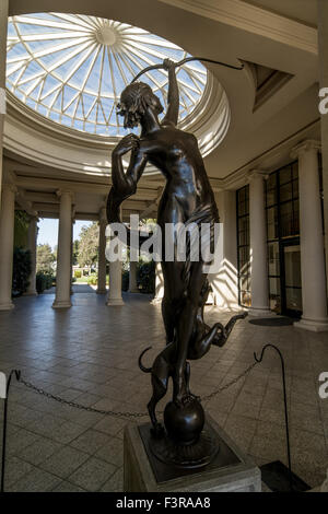 Fontaine contemporaine, Huntington Library, San Marino, Californie Banque D'Images