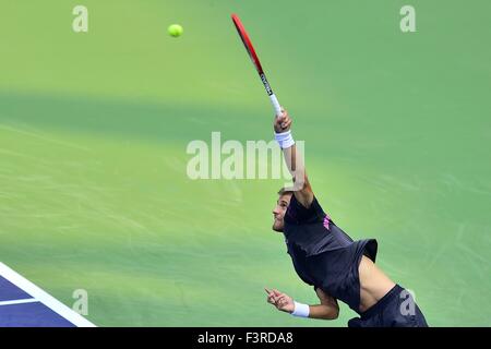 Shanghai, Chine. 12 octobre, 2015. (SVK) MARTIN KLIZAN pendant son match contre ZE Zhang (CHN) au cours de la Rolex Masters 2015 de Shanghai. Credit : Marcio Machado/ZUMA/Alamy Fil Live News Banque D'Images