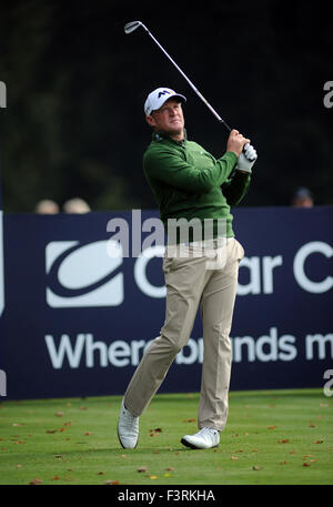 Le Woburn, au Royaume-Uni. Oct 11, 2015. Jamie Donaldson de galles sur le 17e trou de la ronde finale de la British Masters à Woburn Golf Club le 11 octobre 2015 à Woburn, Angleterre. Crédit : David Partridge / Alamy Live News Banque D'Images