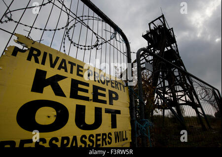 La mine de Penalta, Galles du Sud, Royaume-Uni. 11 octobre, 2015. La liquidation house est un bâtiment classé et est en vente. L'objectif pour l'immeuble à être développé dans d'appartements et ils vous donnent sur la vieille de liquidation, qui est également inscrit comme monuments historiques importants pour les mineurs dans le sud du Pays de Galles. Credit : Roger tiley/Alamy Live News Banque D'Images