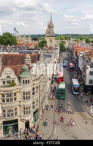 Vue du haut de la Tour St Martin, Carfax Tower à Oxford Oxfordshire England Royaume-Uni UK Banque D'Images