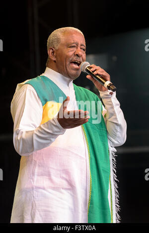 Mahmoud Ahmed, 2015 Womad, Charlton Park, Malmesbury, England, UK. 26 Juillet 2015 Banque D'Images