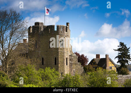 Royaume-uni, Angleterre, Shropshire, Craven Arms, Château Stokesay guérite et la Tour Sud Banque D'Images