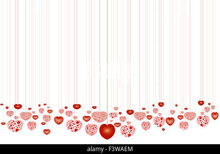 Beaucoup de cœurs rouges décoratifs sur des chaînes Banque D'Images