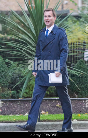 Westminster London,UK. 13 octobre 2015. Jeremy Hunt Secrétaire de la santé arrive à Downing pour la réunion hebdomadaire du cabinet Crédit : amer ghazzal/Alamy Live News Banque D'Images