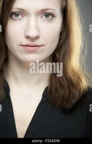 Portrait of a young woman Banque D'Images