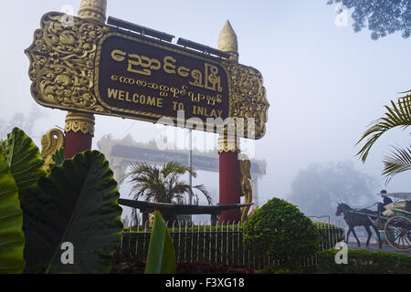 City Gate, Nyaung Shwe, Myanmar Banque D'Images