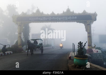 City Gate, Nyaung Shwe, Myanmar Banque D'Images