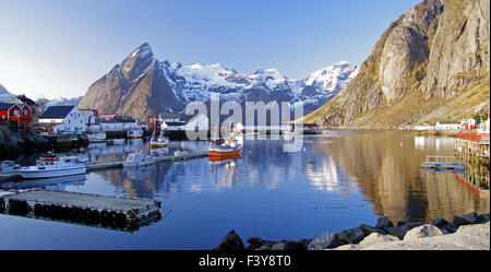 Vue sur Reinefiord Banque D'Images