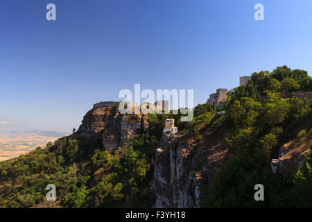 Avis de Torretta Pepoli et château Venere dans Erice, Sicile Banque D'Images