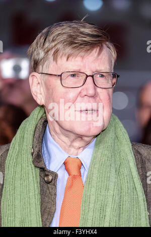 Londres, Royaume-Uni. 13 Oct, 2015. Alan Bennett arrive sur le tapis rouge pour la London Film Festival de la dame dans la Van sur 13/10/2015 à l'odeon Leicester Square, Londres. Credit : Julie Edwards/Alamy Live News Banque D'Images