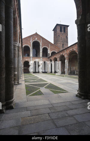 Basilique de Sant 'Ambrogio à Milan Banque D'Images