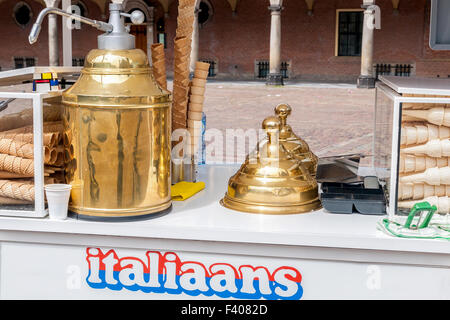 Les charrettes de glace italienne en Hollande Banque D'Images