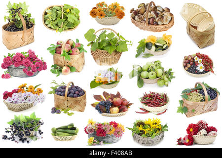 Fruits et fleurs dans un panier Banque D'Images