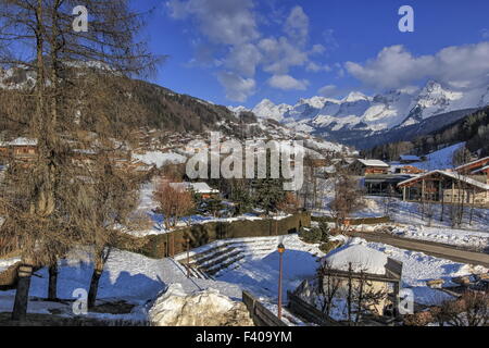 Le Grand-Bornand Village, Alpes, France Banque D'Images