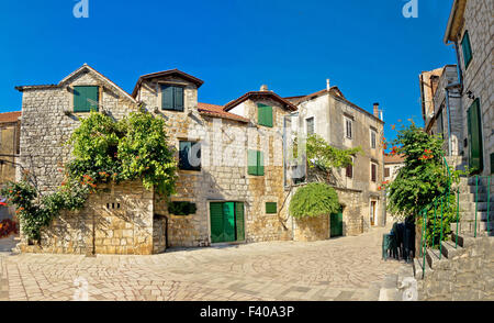 Stari Grad sur l'île de Hvar street Banque D'Images