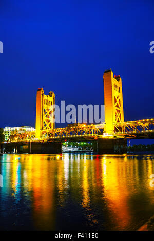 Porte d'or pont-levis à Sacramento Banque D'Images