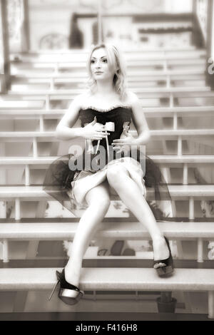 Portrait de fille attirante. Piscine shot Banque D'Images