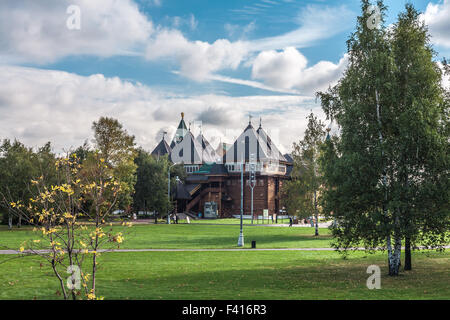 Moscou, Russie - 29 septembre 2015 : Kolomenskoe city park. Copie du palais du tsar Alexeï Mikhaïlovitch Romanov. C'est re Banque D'Images