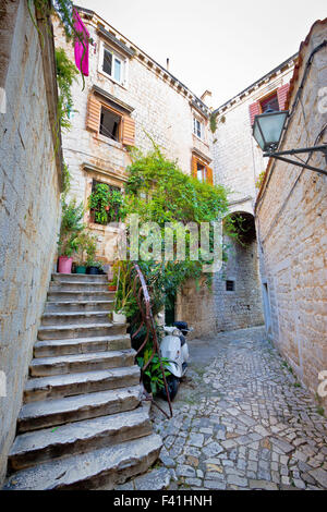 Rues en pierre de la vieille ville de Trogir Banque D'Images