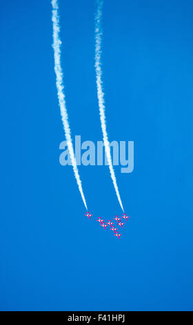 Les flèches rouges RAF aerobatic display team. Banque D'Images