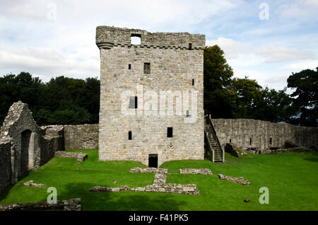 Le Château de Loch Leven, sur une île près de Kinross en Ecosse centrale. Banque D'Images