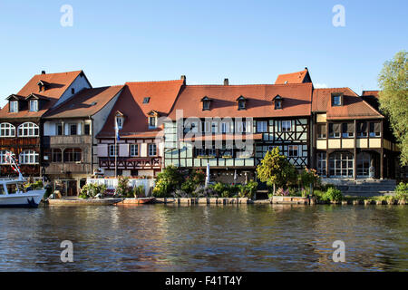 Rangée de maisons, à côté de la rivière Pegnitz, Klein-Venedig, Bamberg, Haute-Franconie, Bavière, Allemagne Banque D'Images